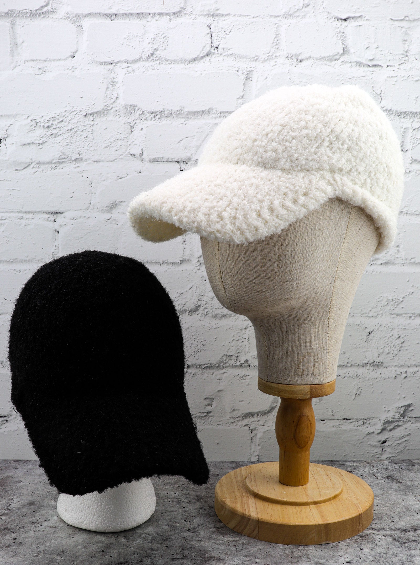 HAELEE WOOL KNIT BALL CAP