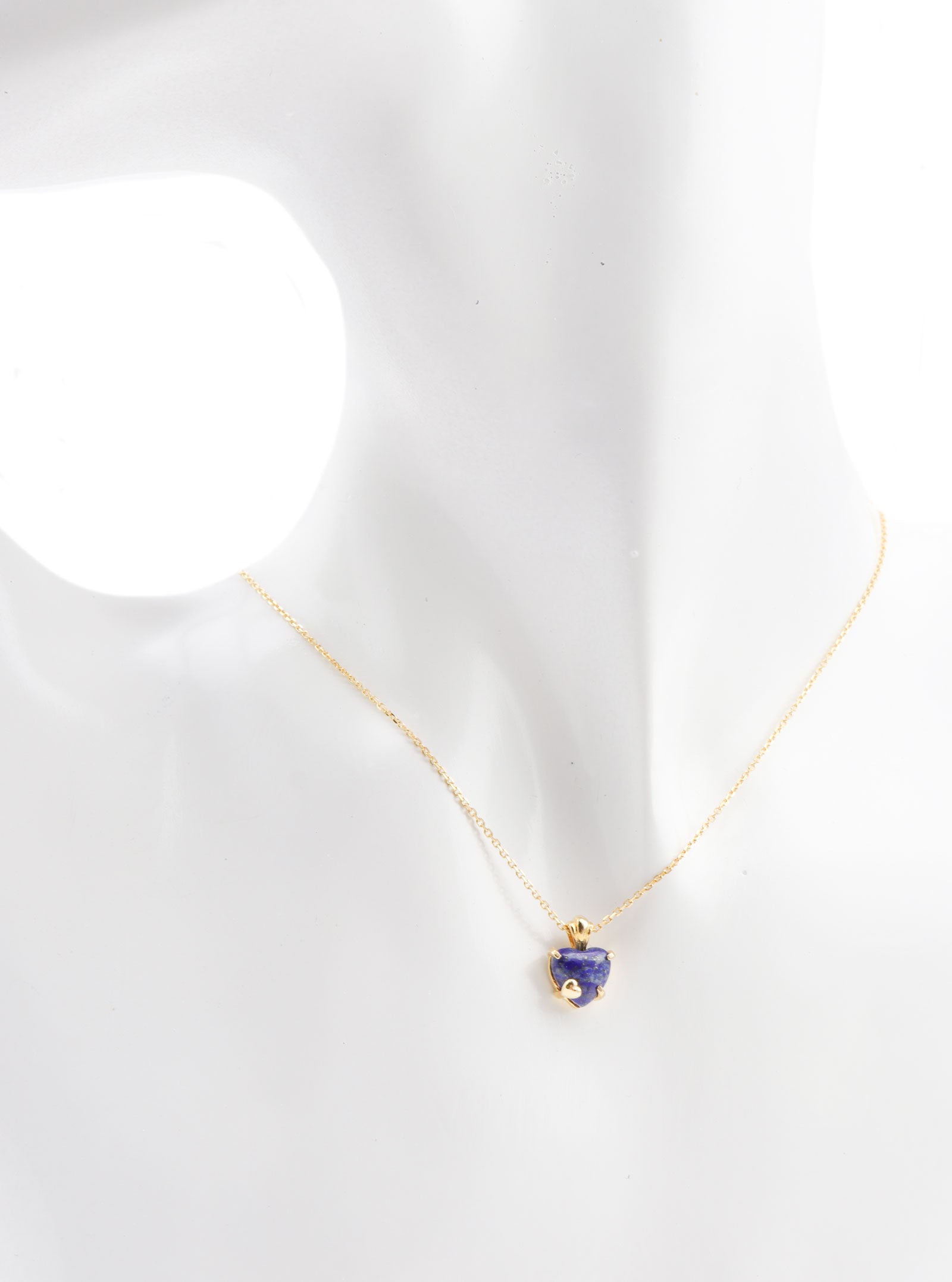 KIYANA SILVER NECKLACE