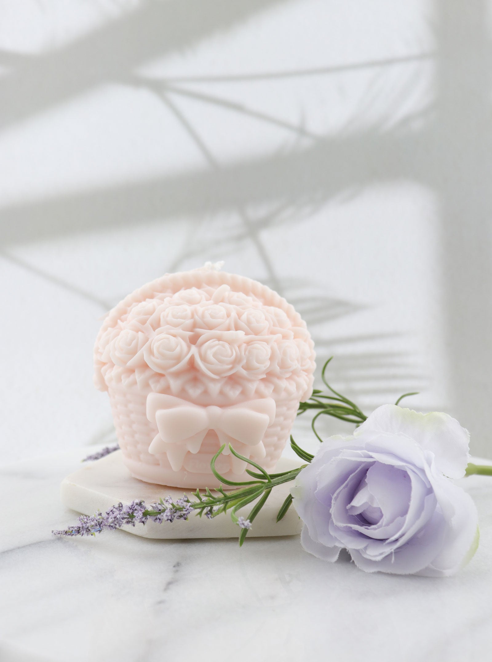 HANDMADE DECORATIVE BOUQUET SOY CANDLE