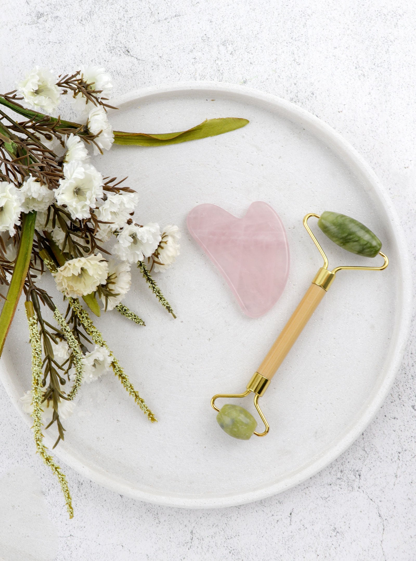 NATURAL GUA SHA FACIAL MASSAGER