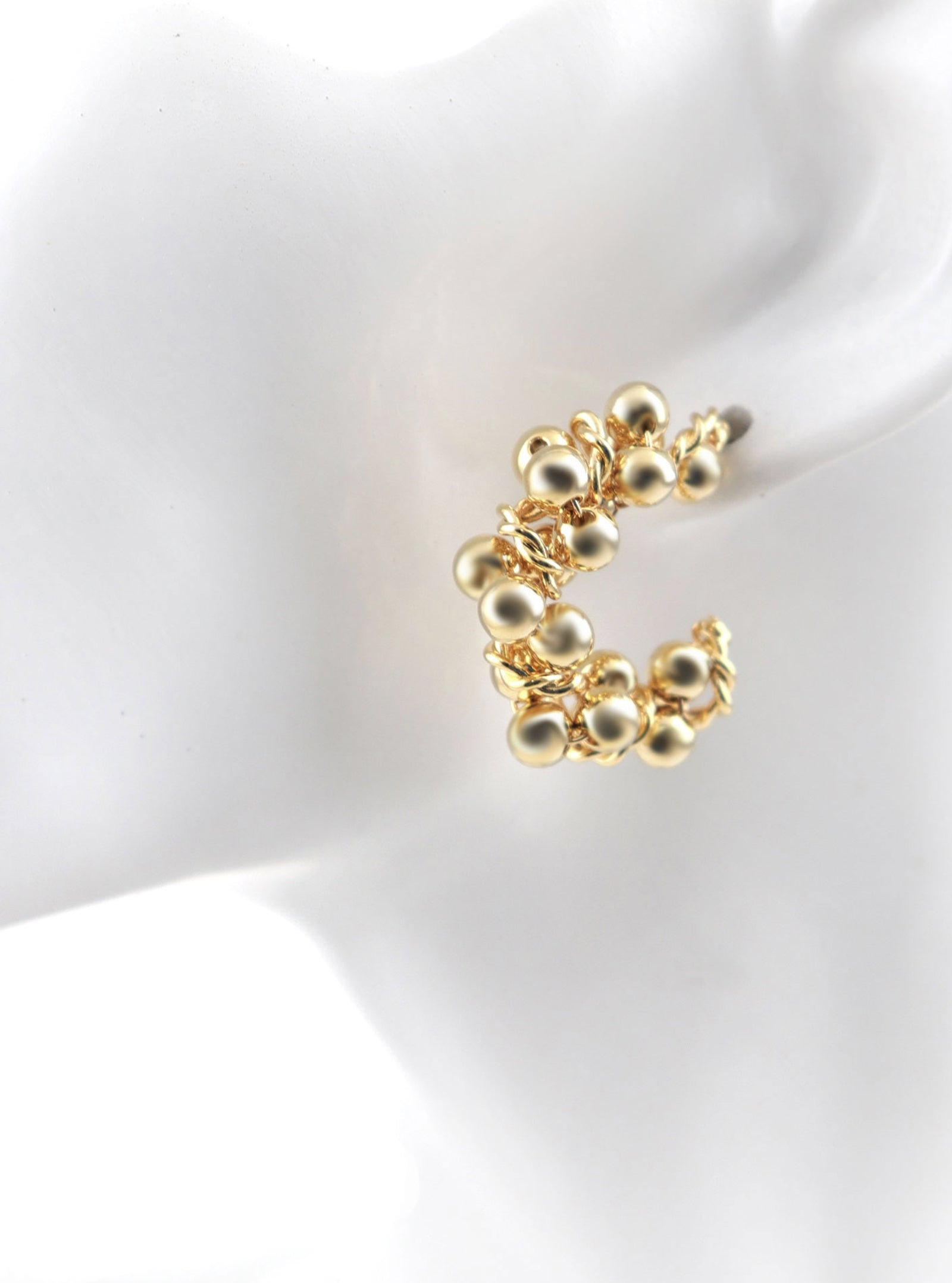 TITIANA EARRING