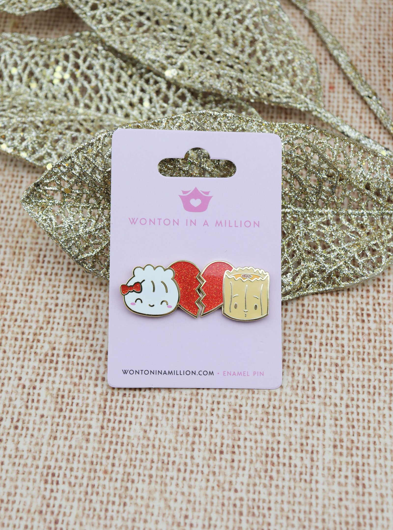 BESTIES RED HALF HEARTS PIN SET