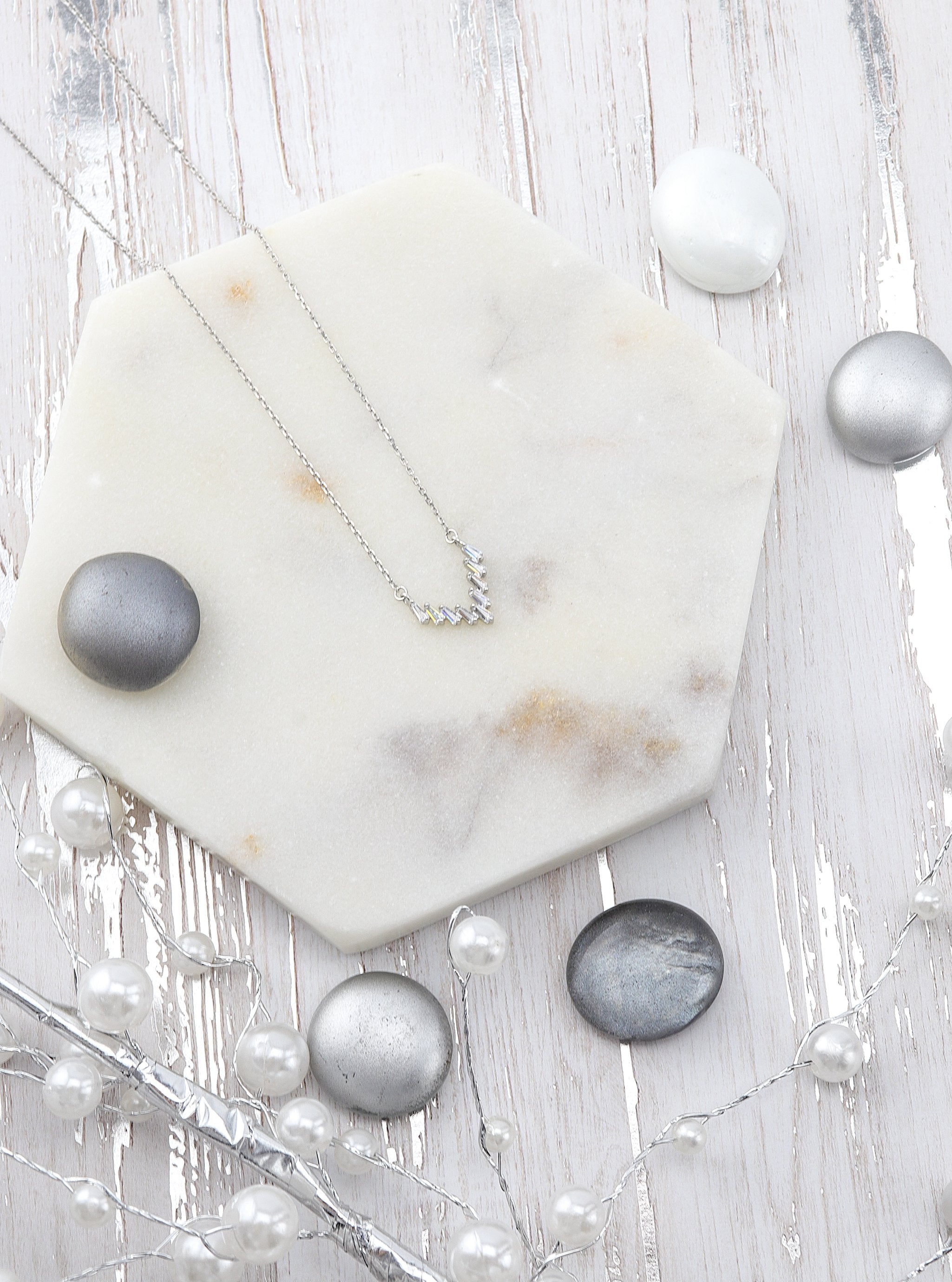 KELLENE SILVER NECKLACE - Simplique Mode