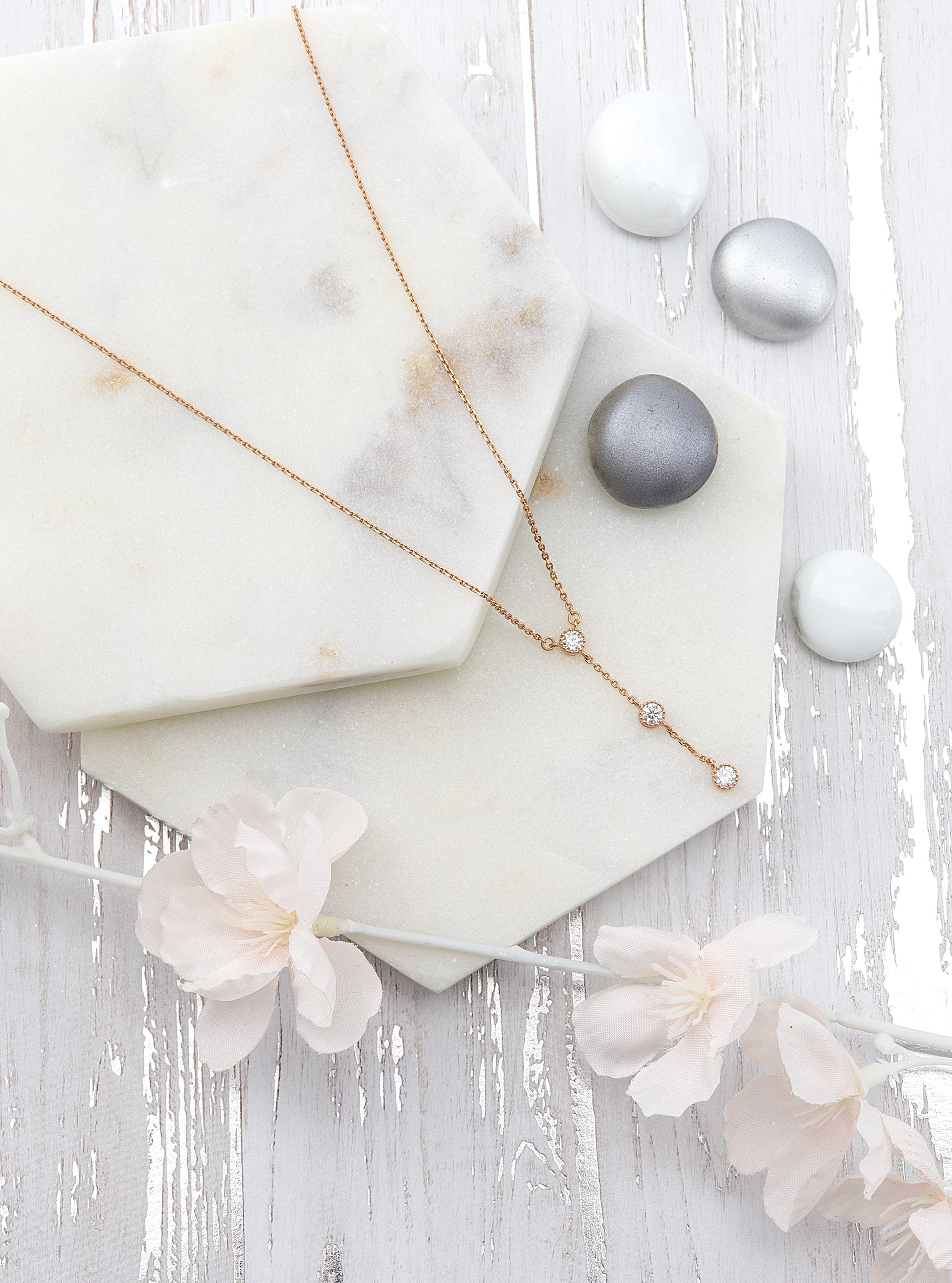 KELIA SILVER NECKLACE - Simplique Mode