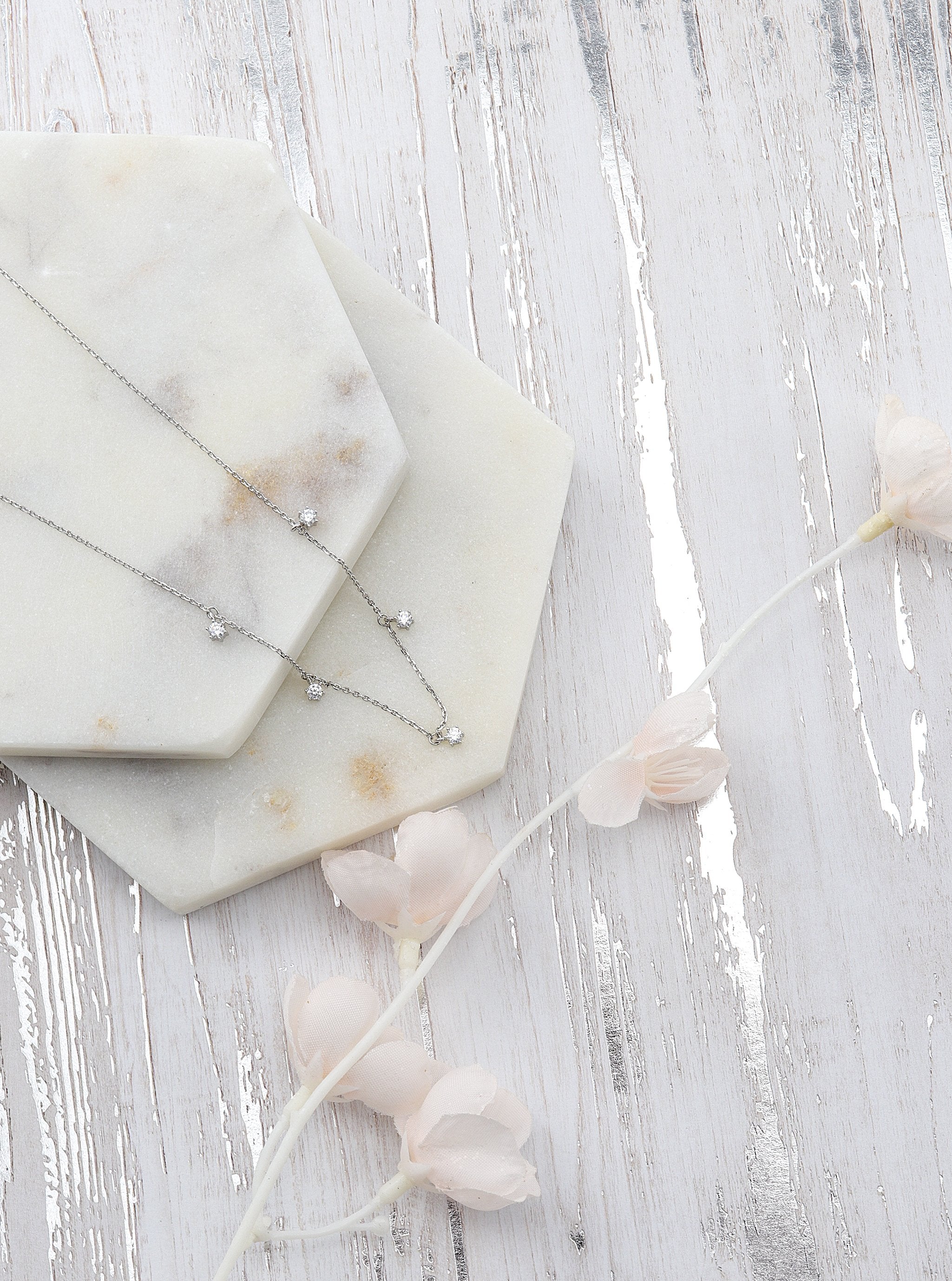 KATIE SILVER NECKLACE - Simplique Mode