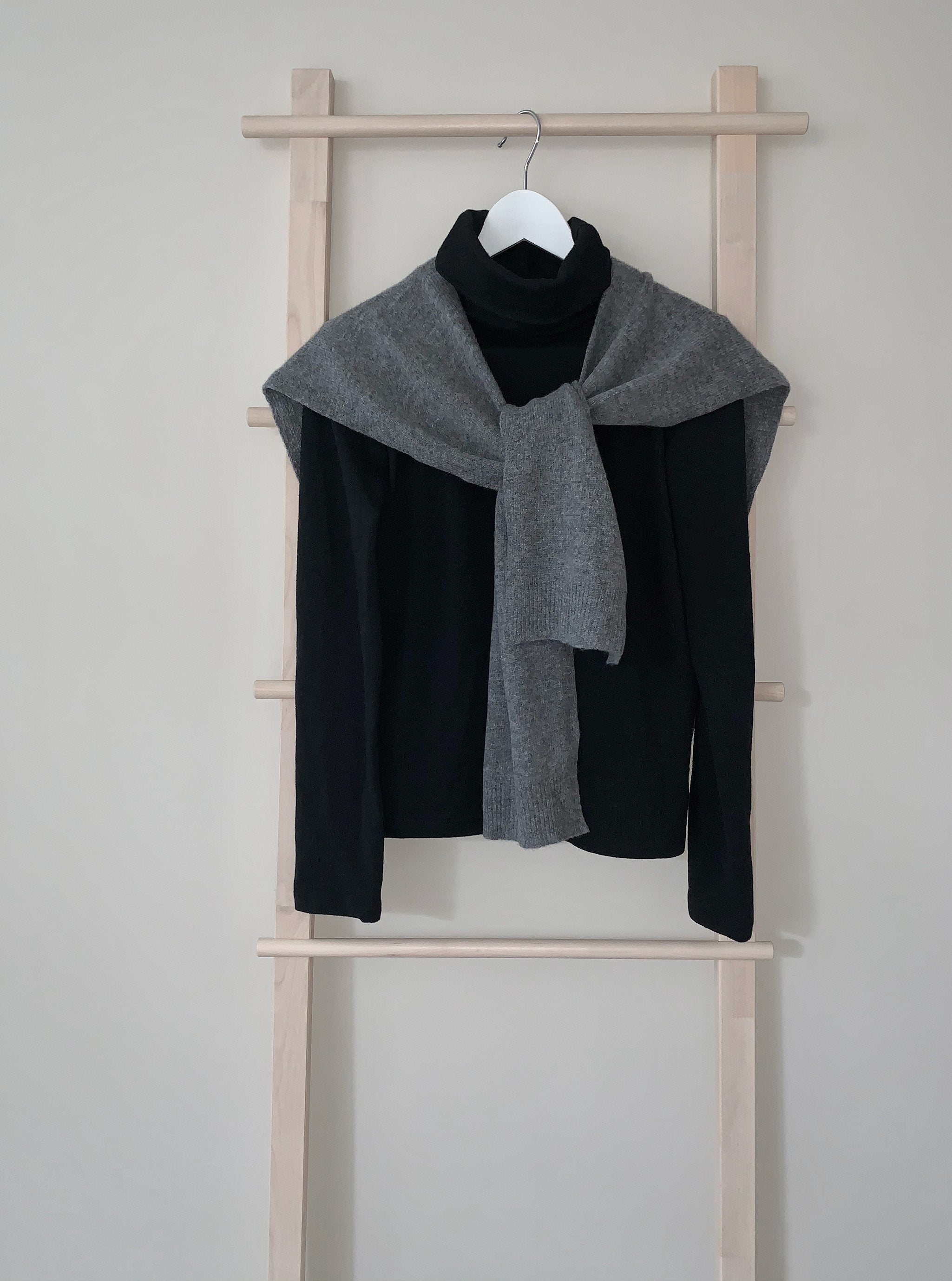 EZRA FAUX SLEEVE SHAWL - Simplique Mode