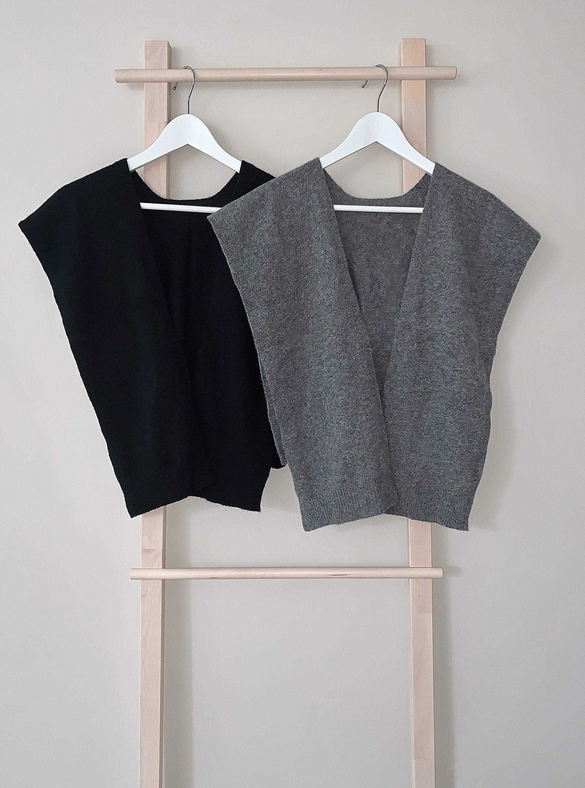 EZRA FAUX SLEEVE SHAWL - Simplique Mode