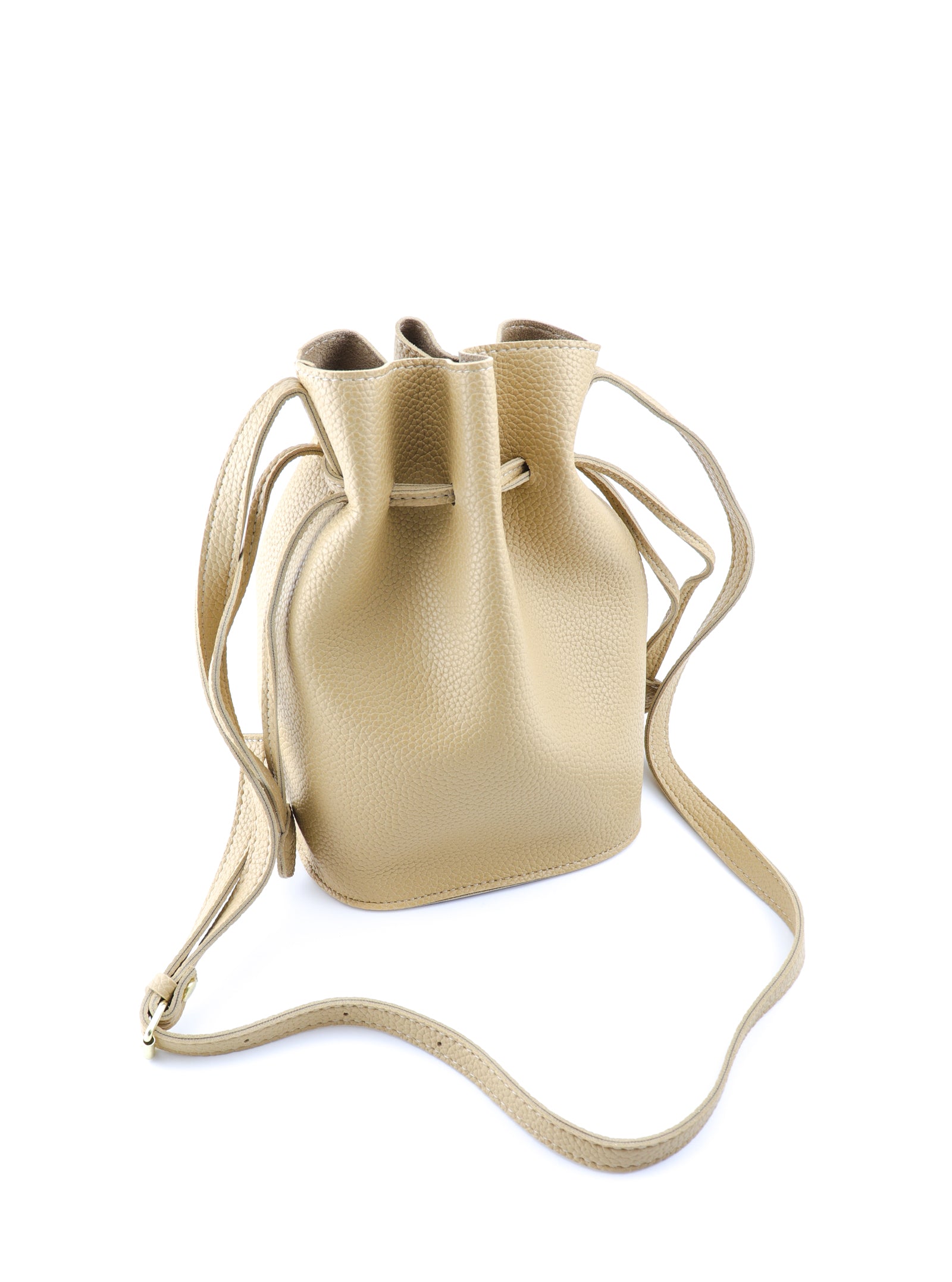 CELA BUCKET BAG