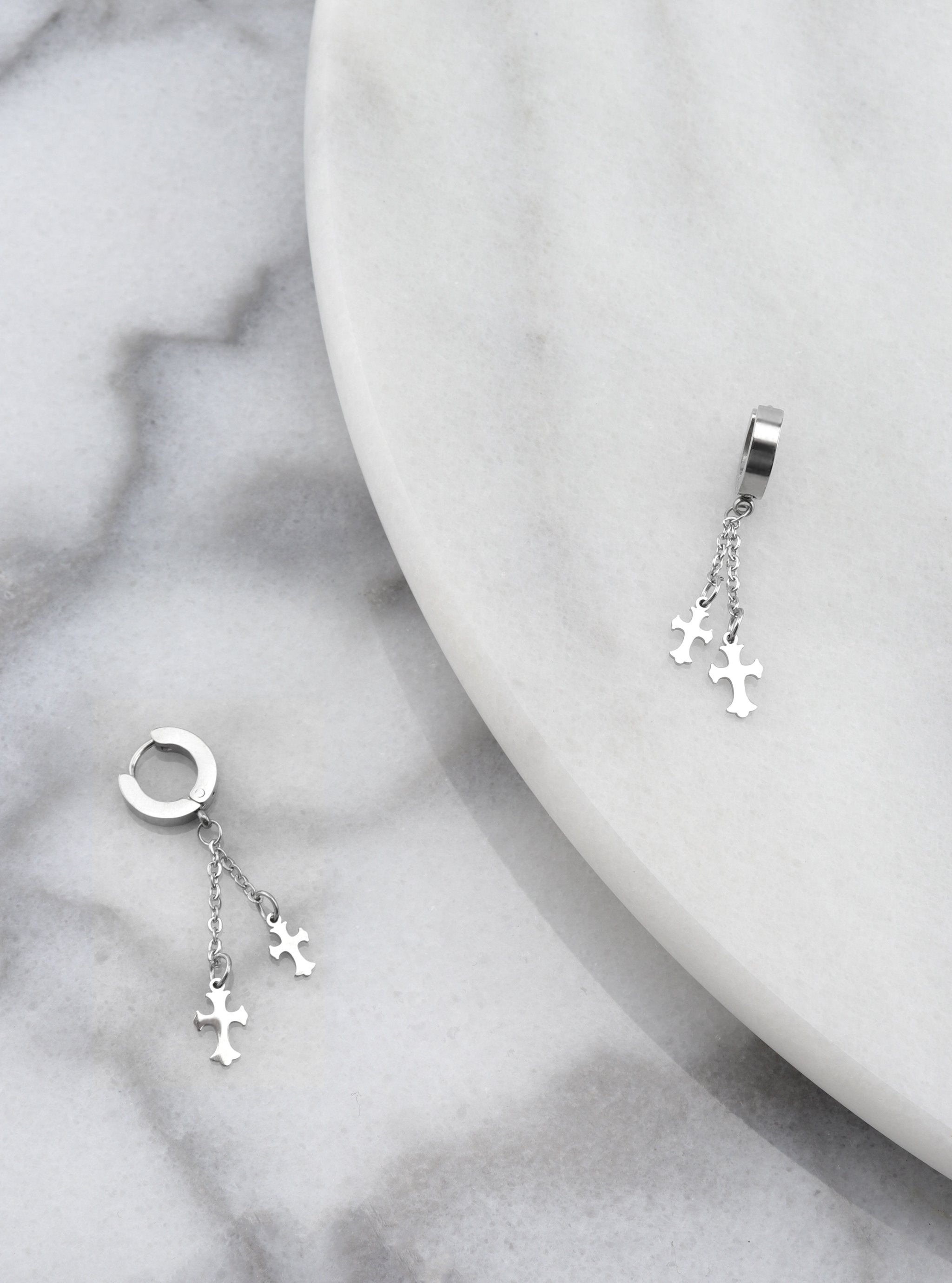 AKIRA EARRINGS - Simplique Mode