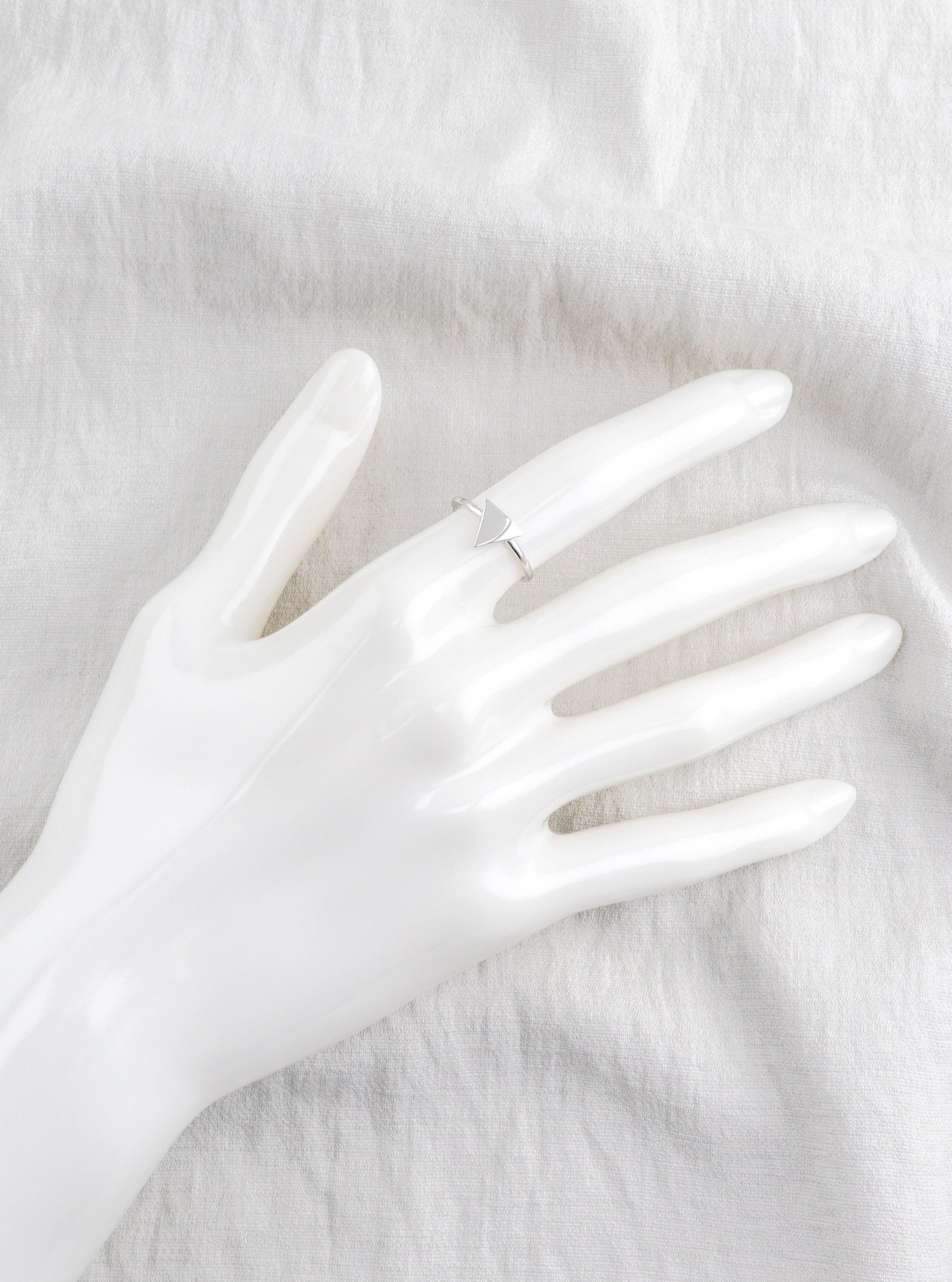 RIYA SILVER RING - Simplique Mode