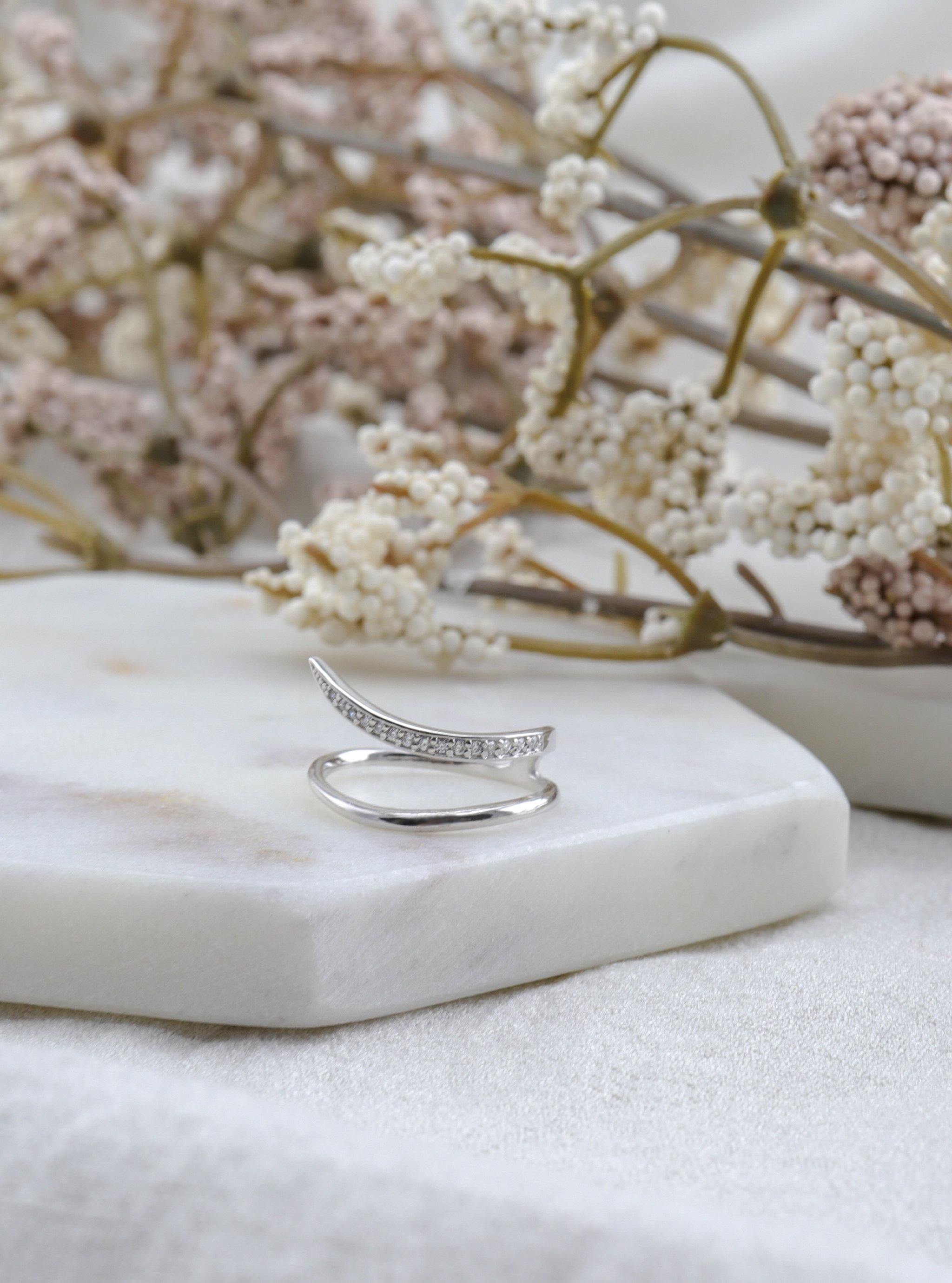 RAVINA SILVER RING - Simplique Mode