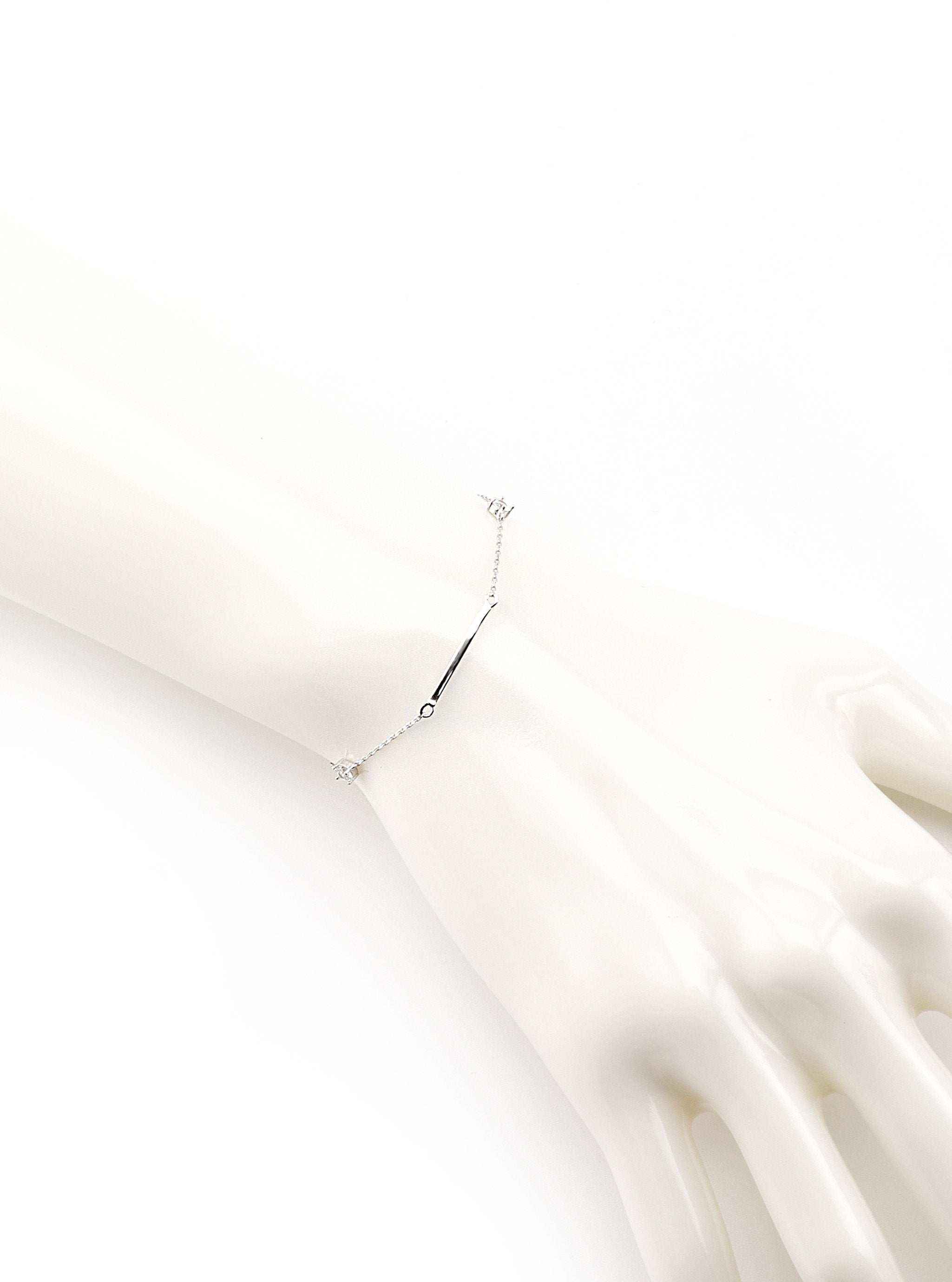 RANIA SILVER BRACELET - Simplique Mode