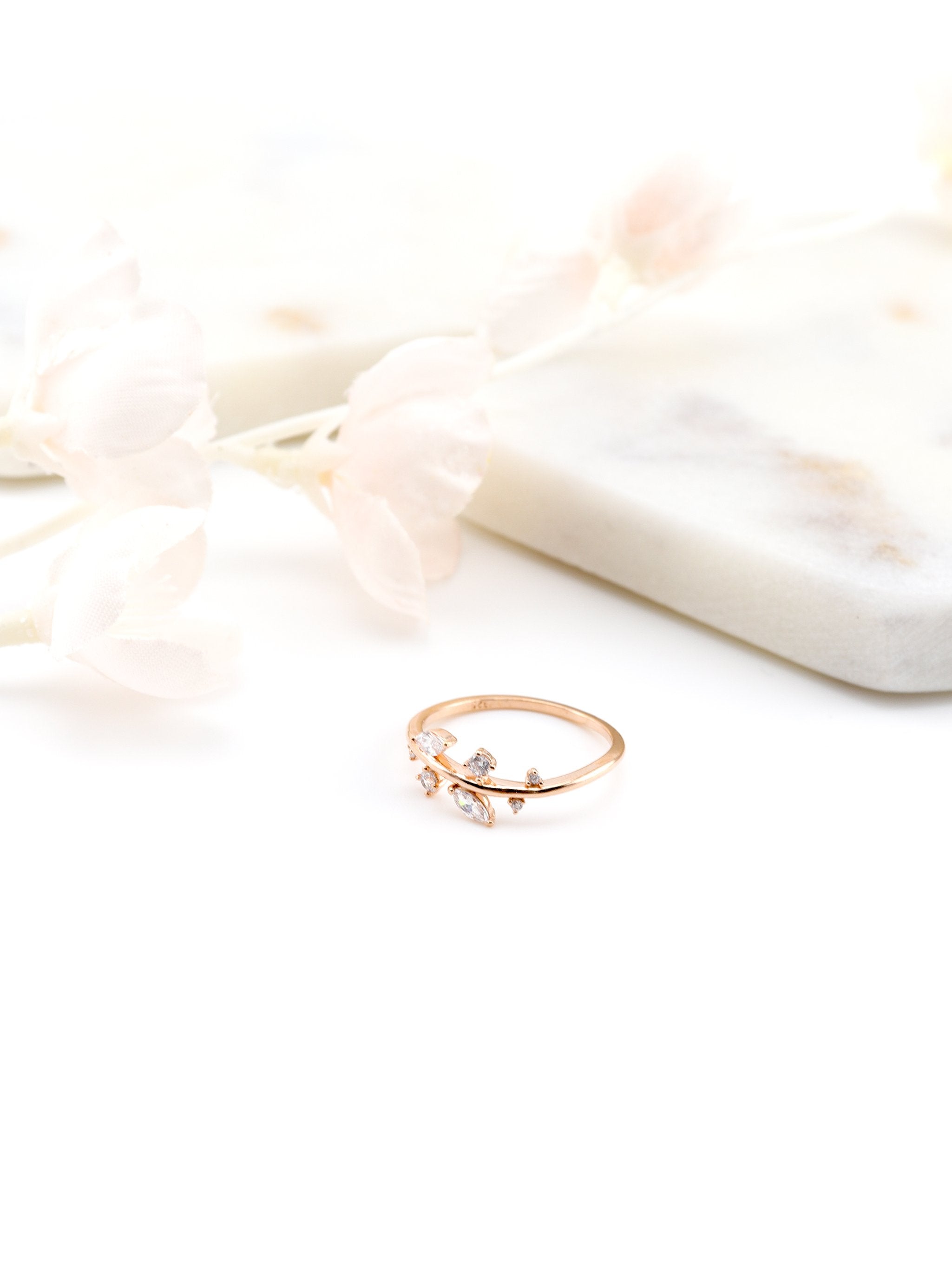 ROSALIND SILVER RING - Simplique Mode