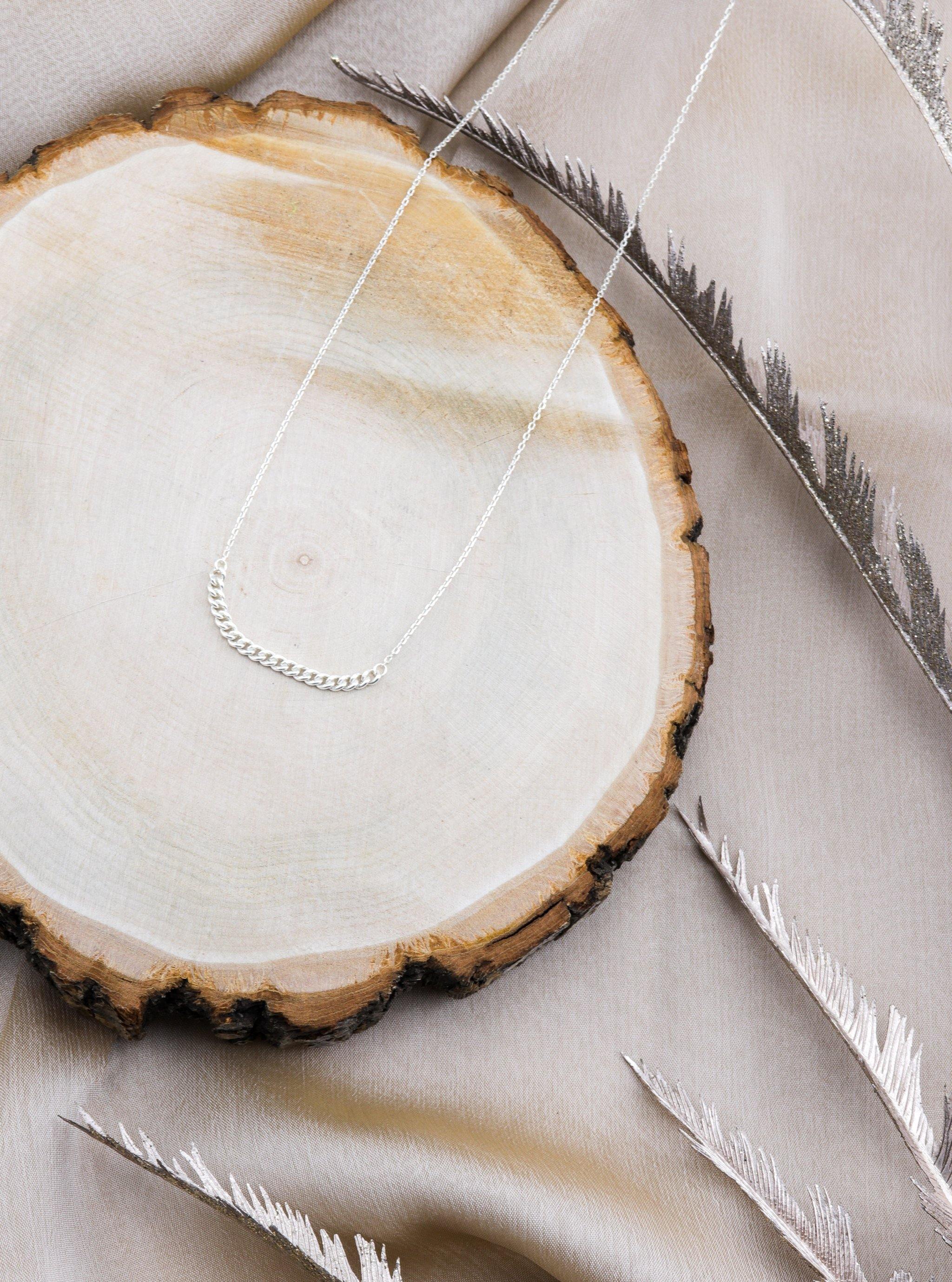 KAENA SILVER NECKLACE - Simplique Mode