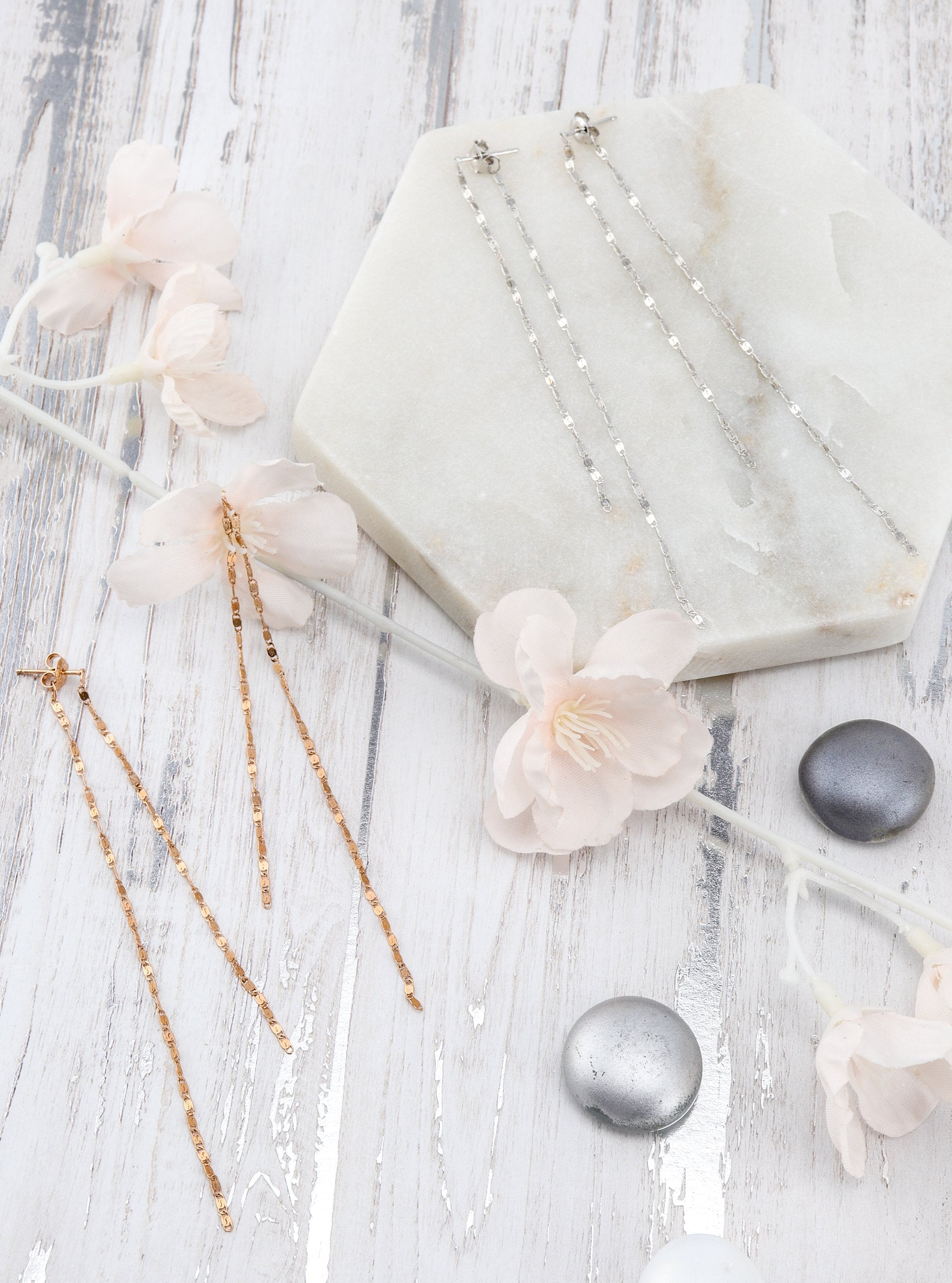 KIANA SILVER EARRINGS - Simplique Mode