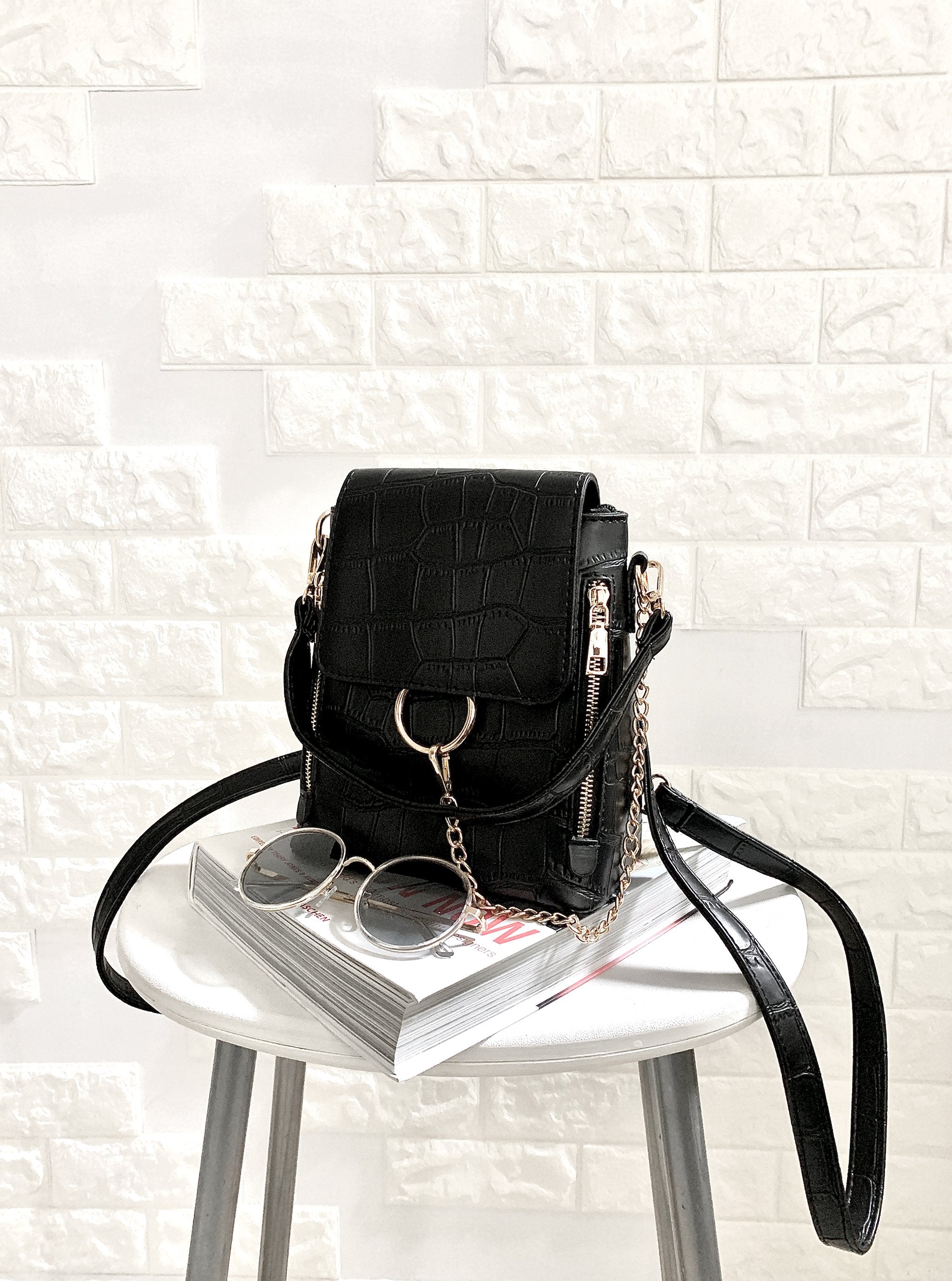 BELLAMY CONVERTIBLE BACKPACK - Simplique Mode