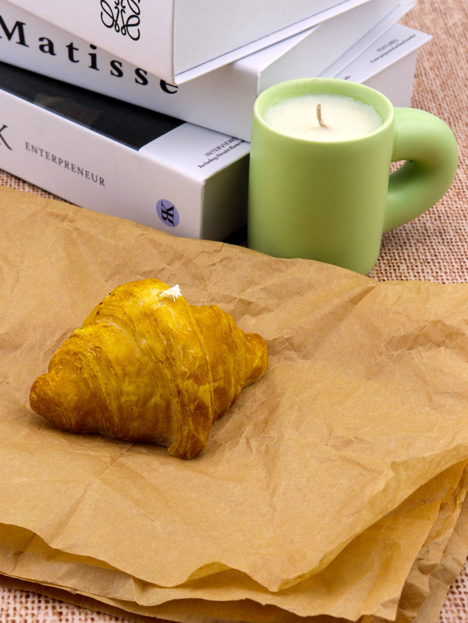 HANDMADE CROISSANT SOY & BEESWAX CANDLE