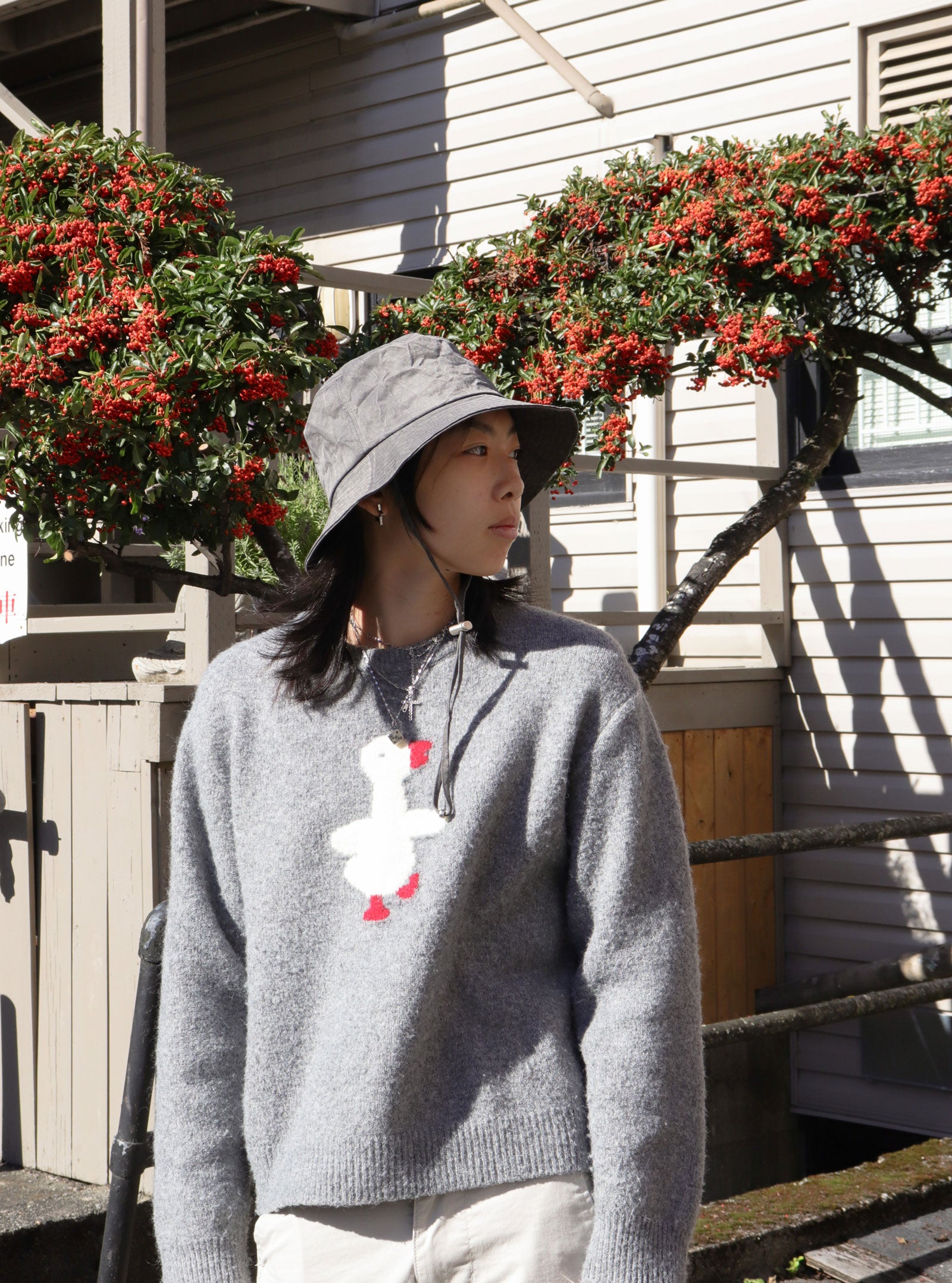 HALEIMA STRAP BUCKET HAT