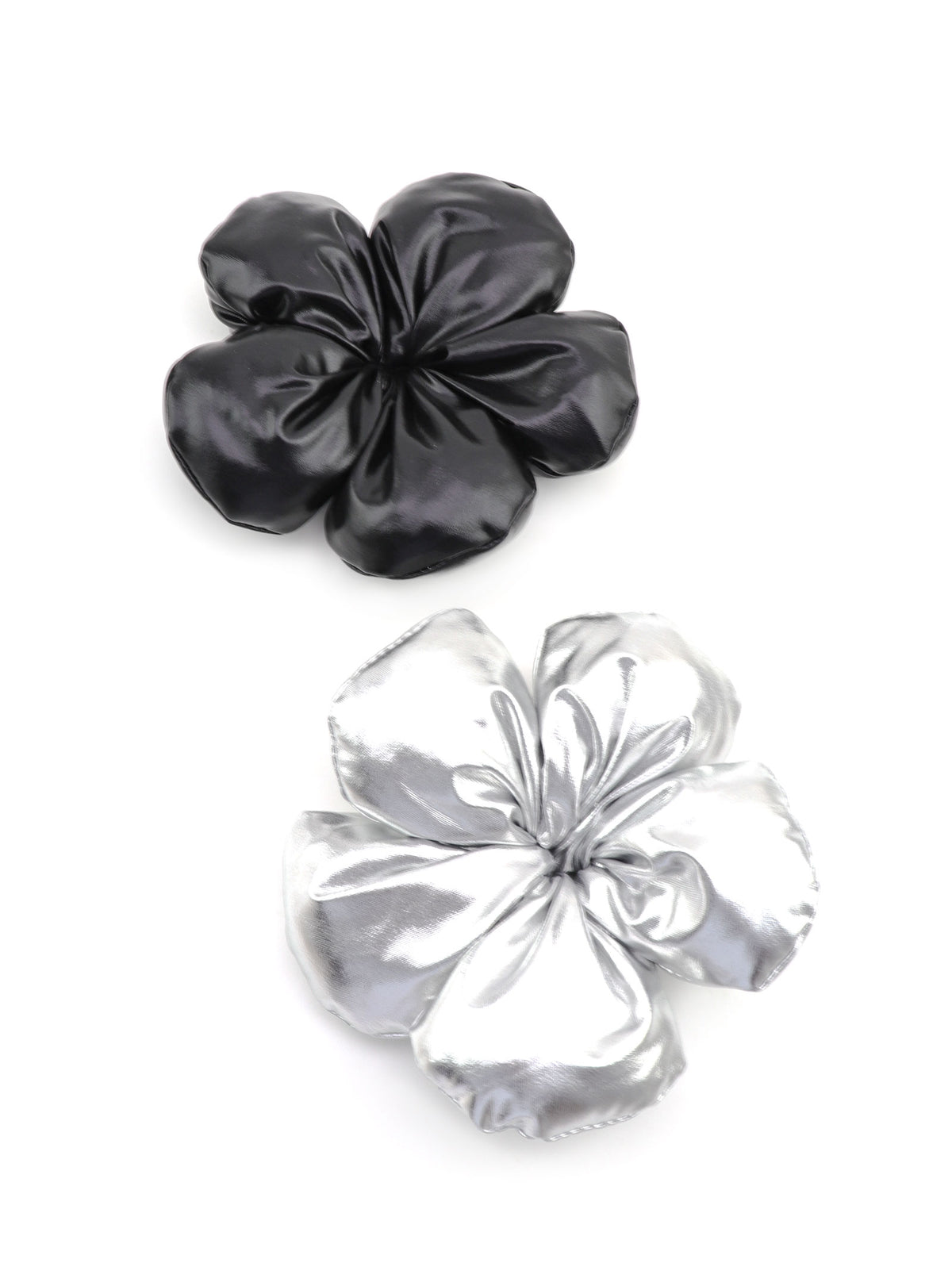 Jayva flower scrunchies in Black and Silver