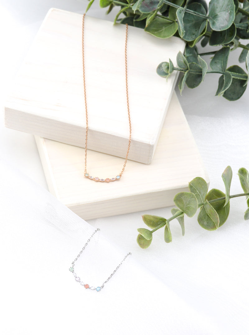 SARA NECKLACE