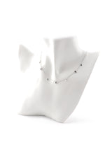 SLOANE NECKLACE