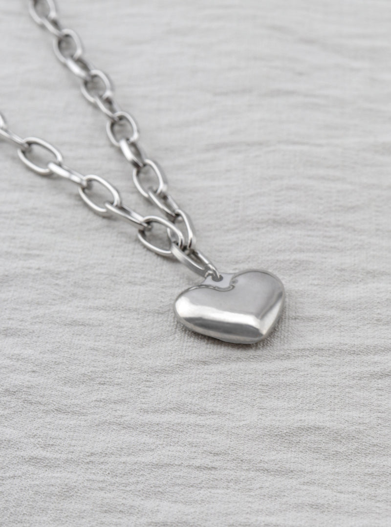 ADRIA NECKLACE