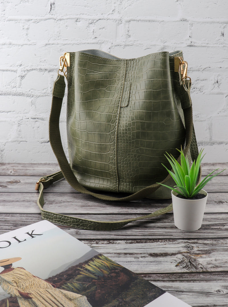 CELISE BUCKET BAG